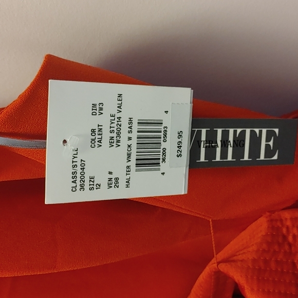 Halter Neck V.Wang Formal Dress - Picture 2 of 4